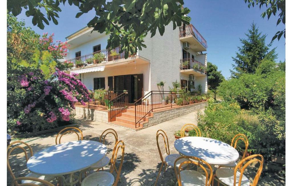 Apartments Perina Sibenik Exterior photo